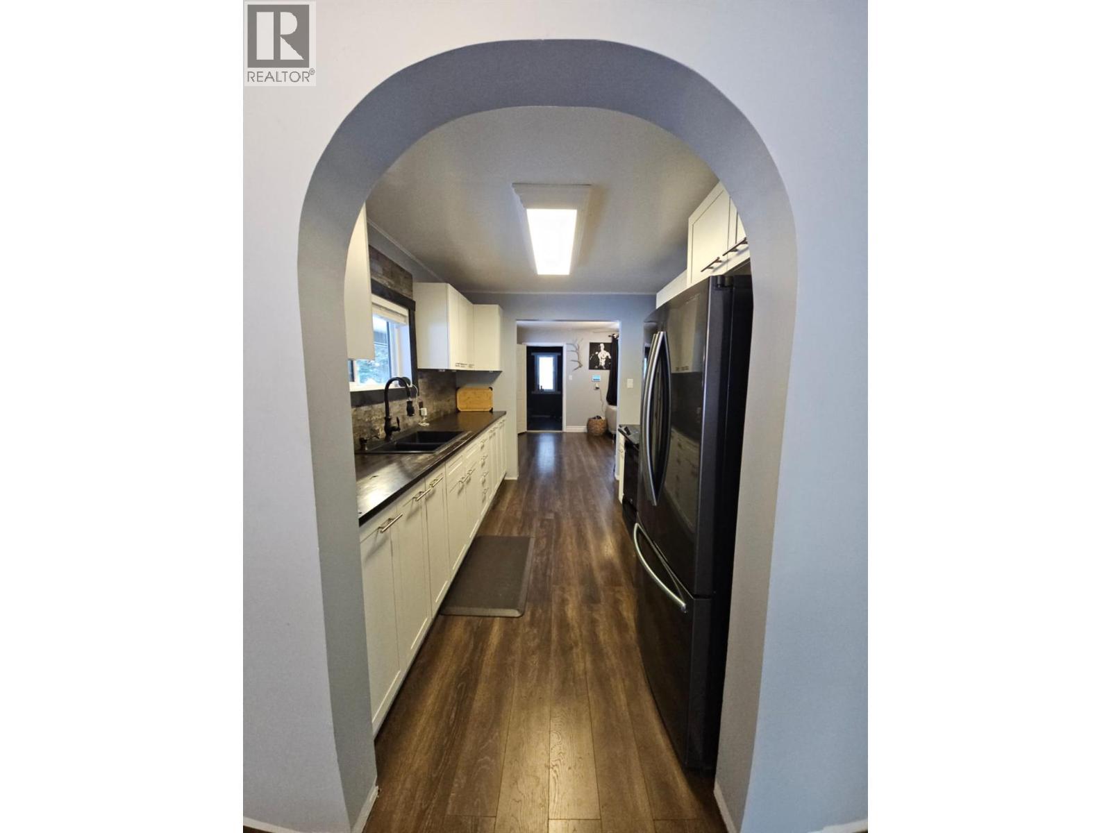 5640 Westgate Road Nw, Chetwynd, BC - Indoor