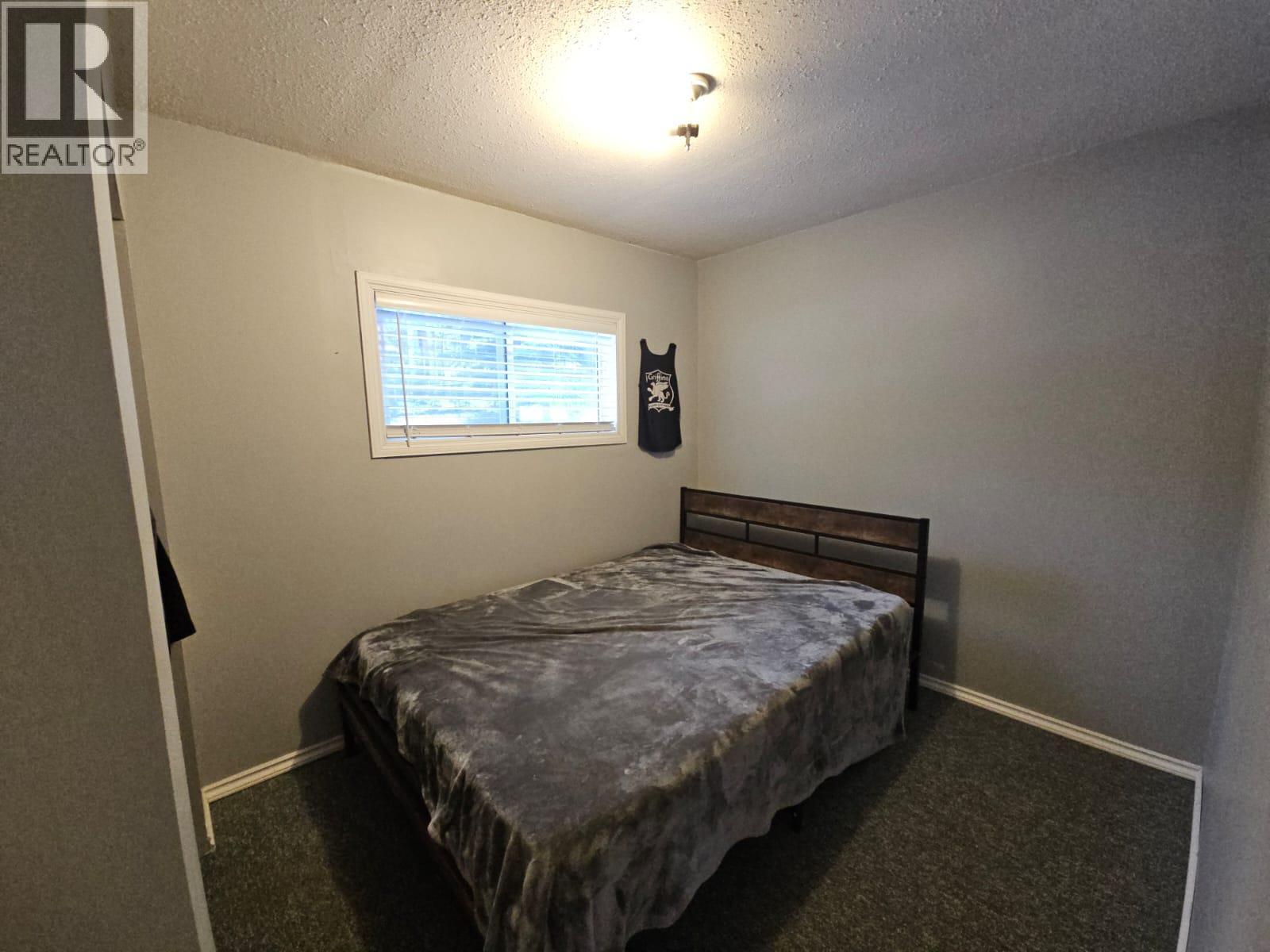 5640 Westgate Road Nw, Chetwynd, BC - Indoor Photo Showing Bedroom