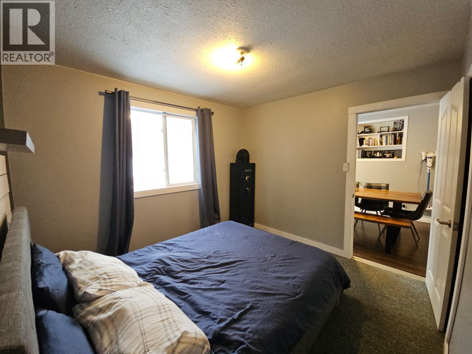 5640 Westgate Road Nw, Chetwynd, BC - Indoor Photo Showing Bedroom