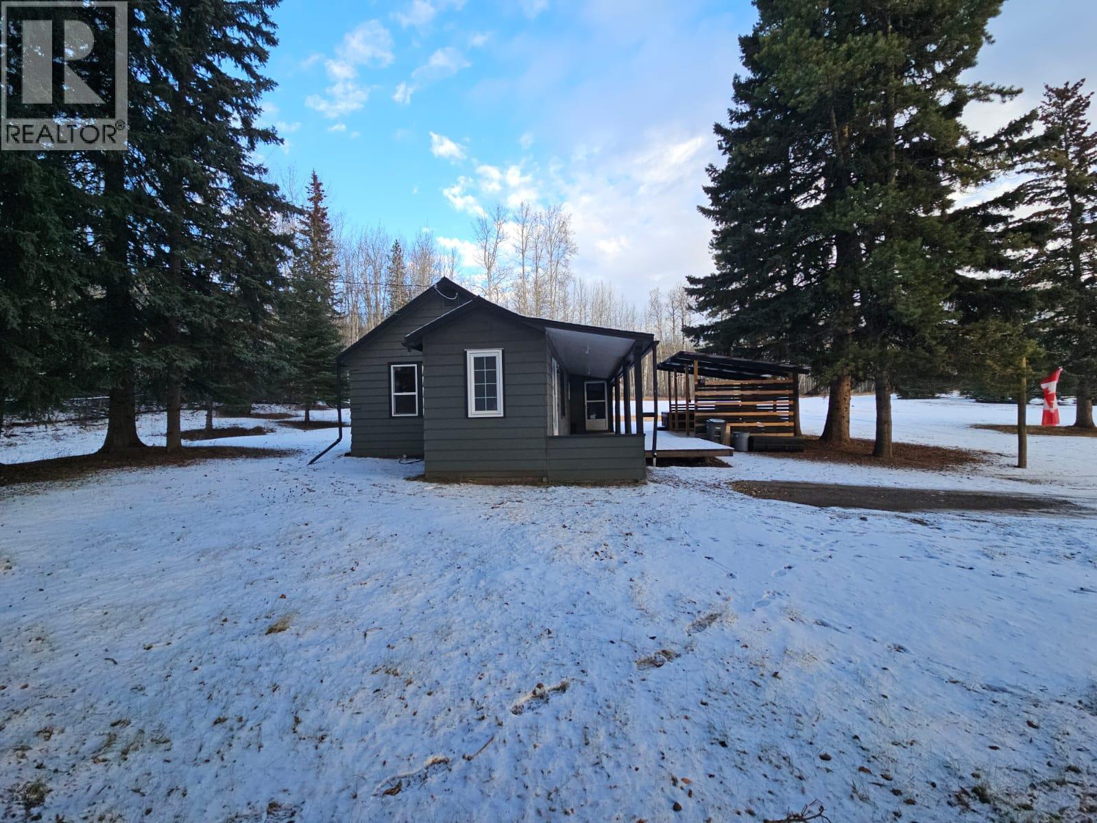 5640 Westgate Road Nw, Chetwynd, BC - Outdoor