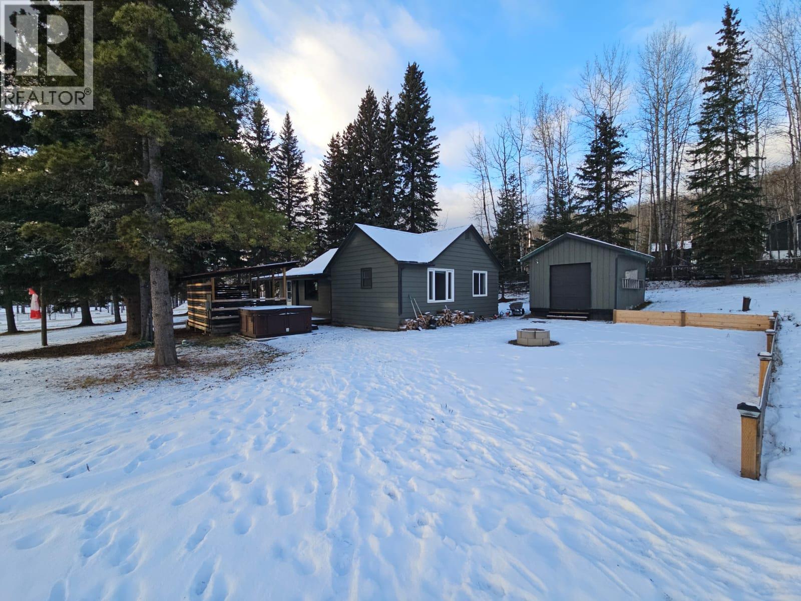 5640 Westgate Road Nw, Chetwynd, BC - Outdoor