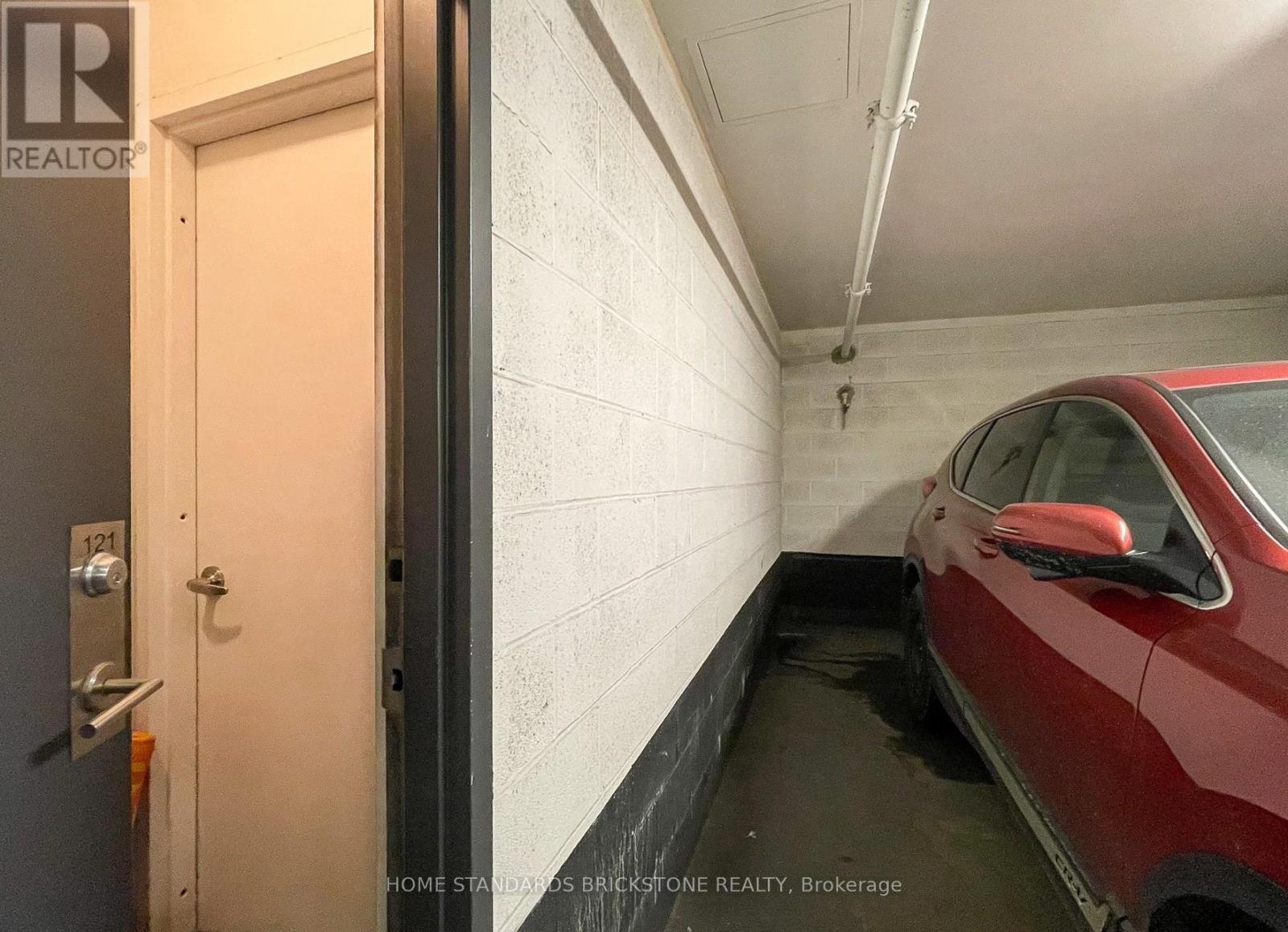 Th121 - 223 Duplex Avenue, Toronto, ON - Indoor Photo Showing Other Room