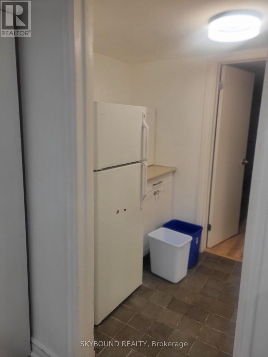 Lower - 140 Wolverleigh Boulevard, Toronto, ON - Indoor