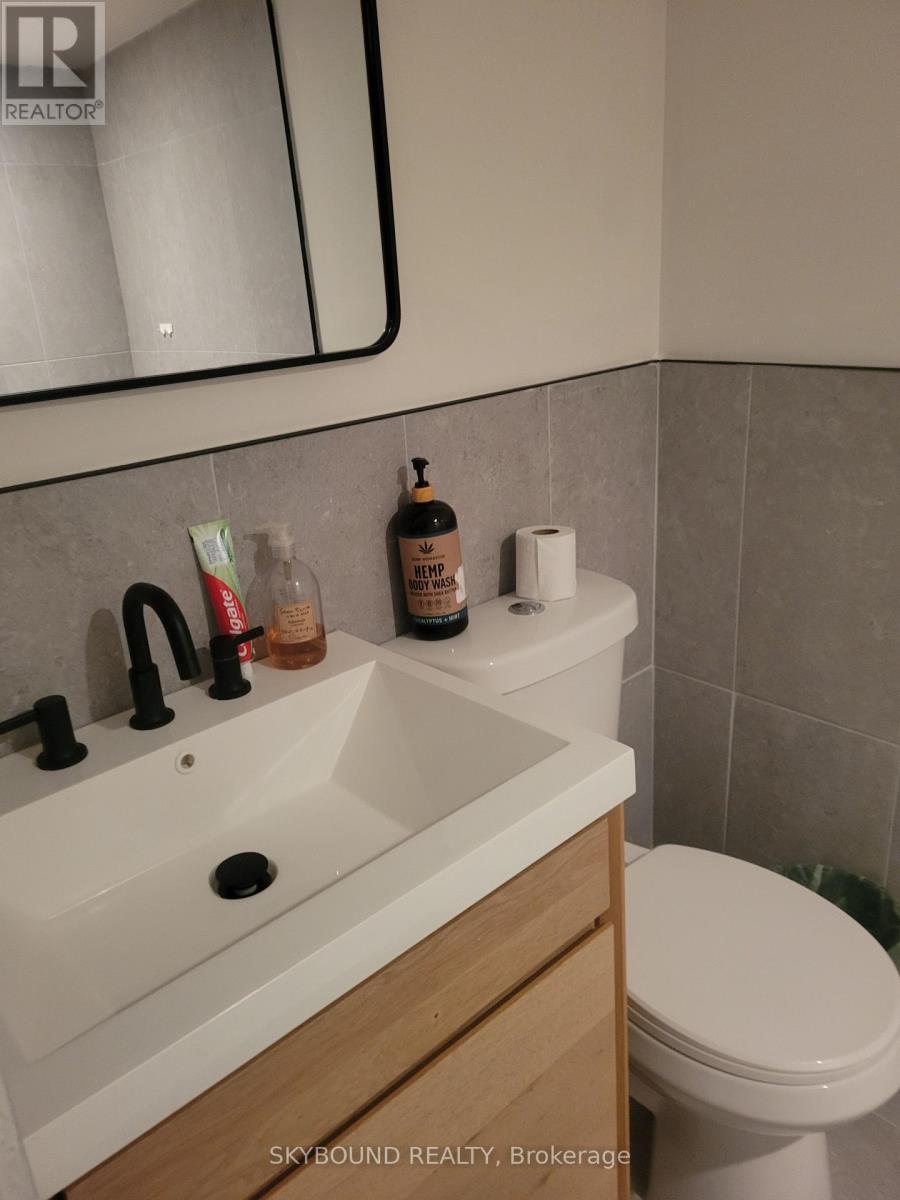 Has - Lower - 140 Wolverleigh Boulevard, Toronto, ON - Indoor Photo Showing Bathroom