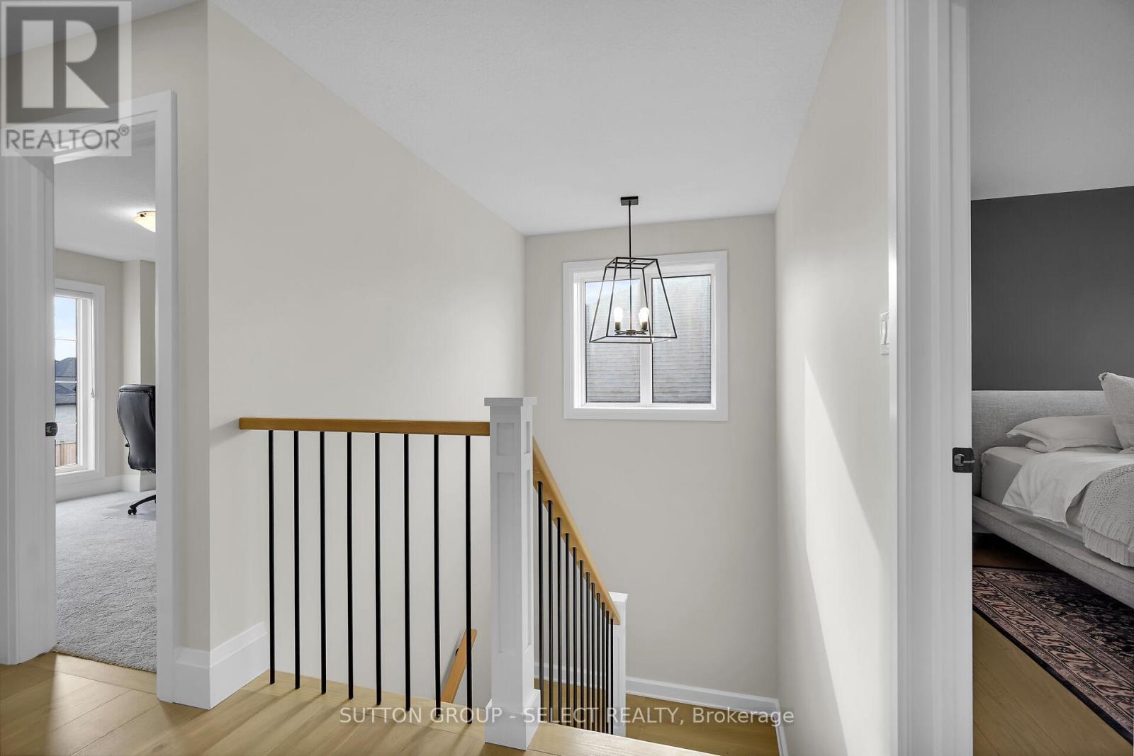 173 Collins Way, Strathroy-Caradoc (Se), ON - Indoor Photo Showing Other Room