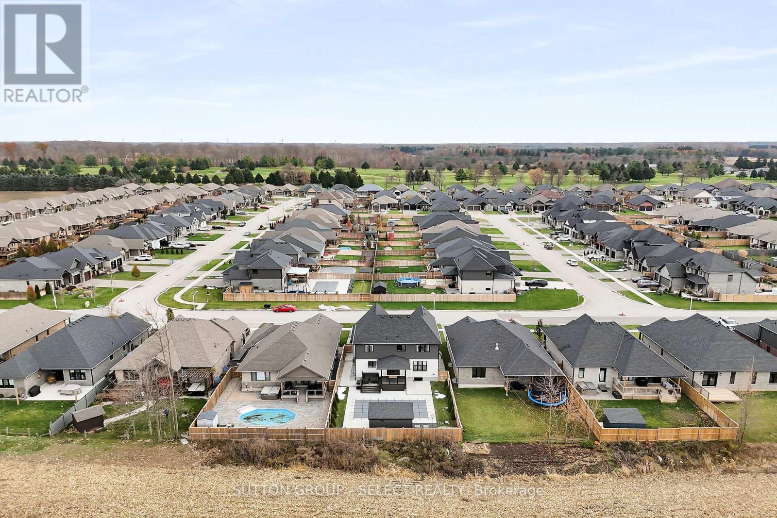 173 Collins Way, Strathroy-Caradoc (Se), ON - Outdoor With View