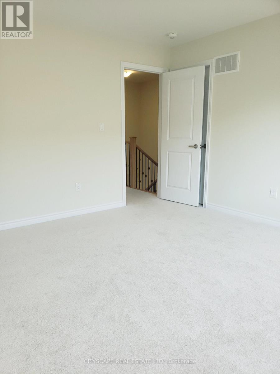 46 Concord Drive, Thorold, ON - Indoor Photo Showing Other Room