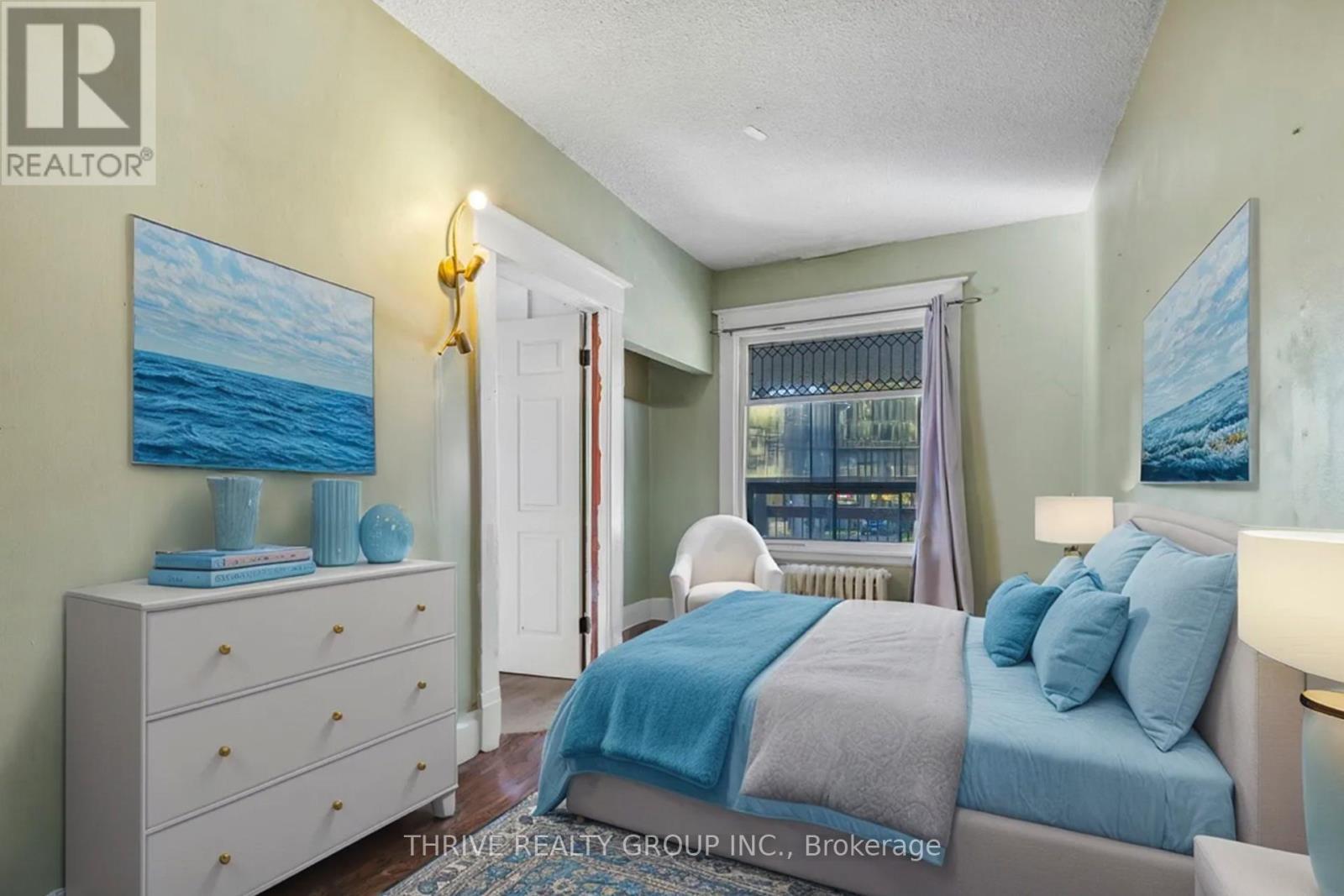 11 Forest Avenue, St. Thomas, ON - Indoor Photo Showing Bedroom