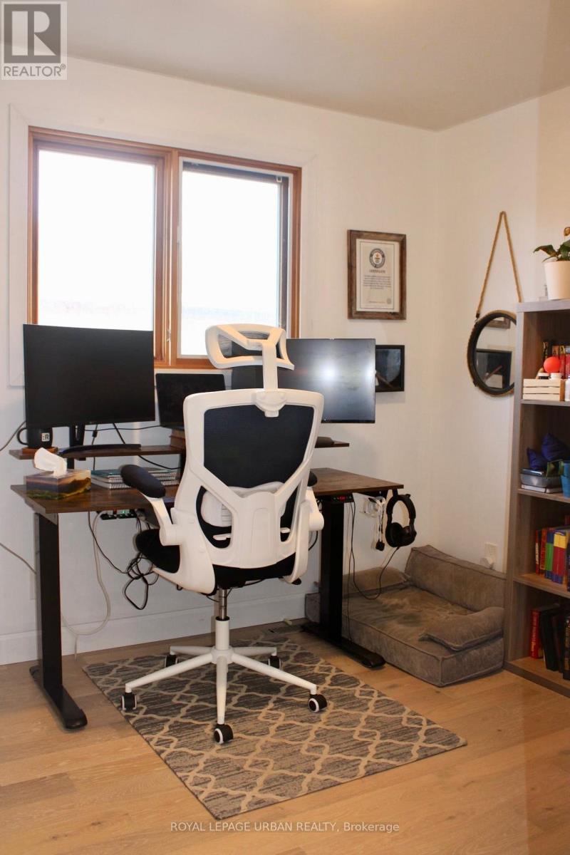 743 West Shore Boulevard, Pickering, ON - Indoor Photo Showing Office