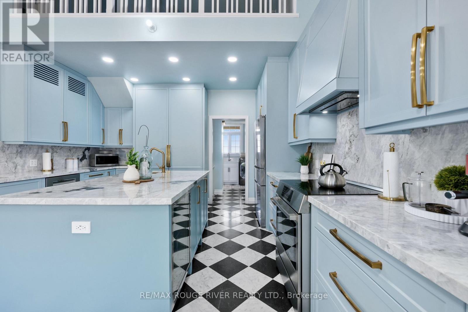 9138 Danforth Road E, Cobourg, ON - Indoor Photo Showing Kitchen With Upgraded Kitchen