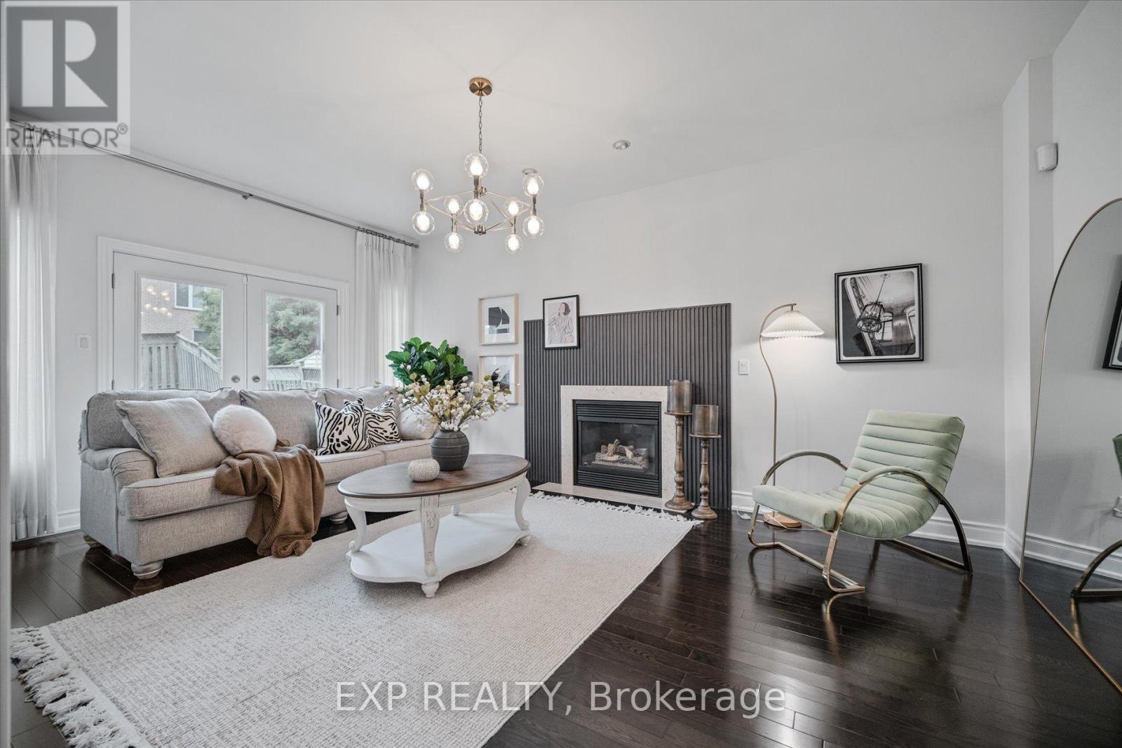 367 Calvert Road, Markham, ON - Indoor Photo Showing Living Room With Fireplace