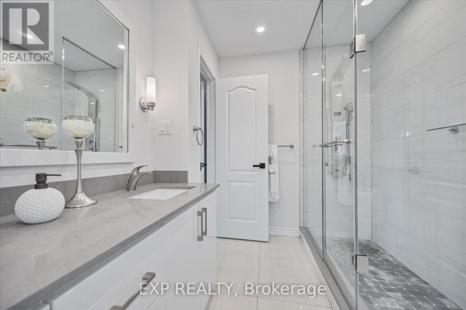 367 Calvert Road, Markham, ON - Indoor Photo Showing Bathroom