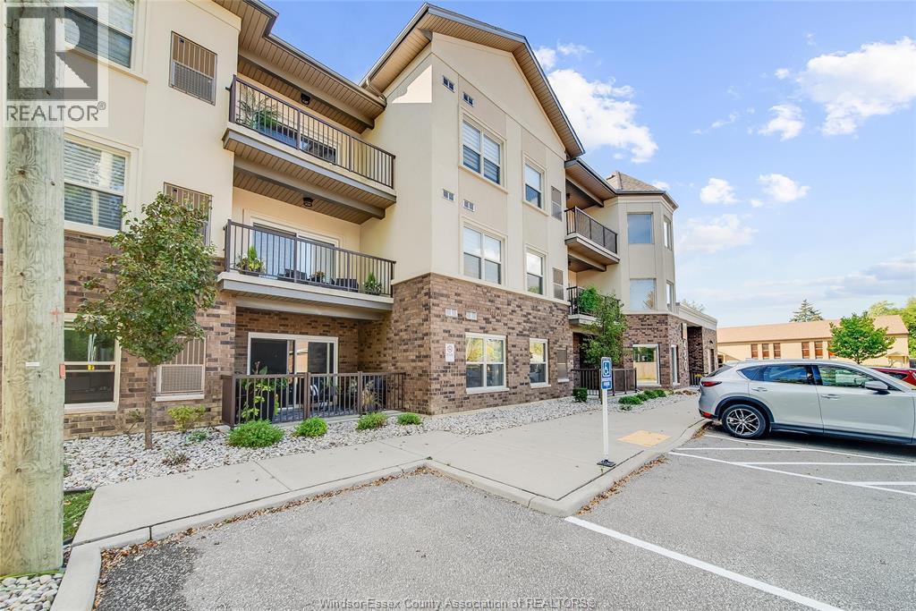 480 Fairview Boulevard Unit# 105, Windsor, ON - Outdoor With Balcony