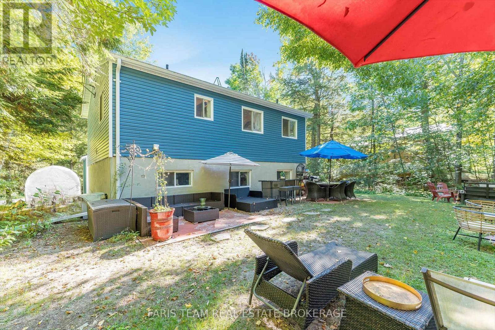 43 Manitou Crescent, Tiny, ON - Outdoor With Exterior