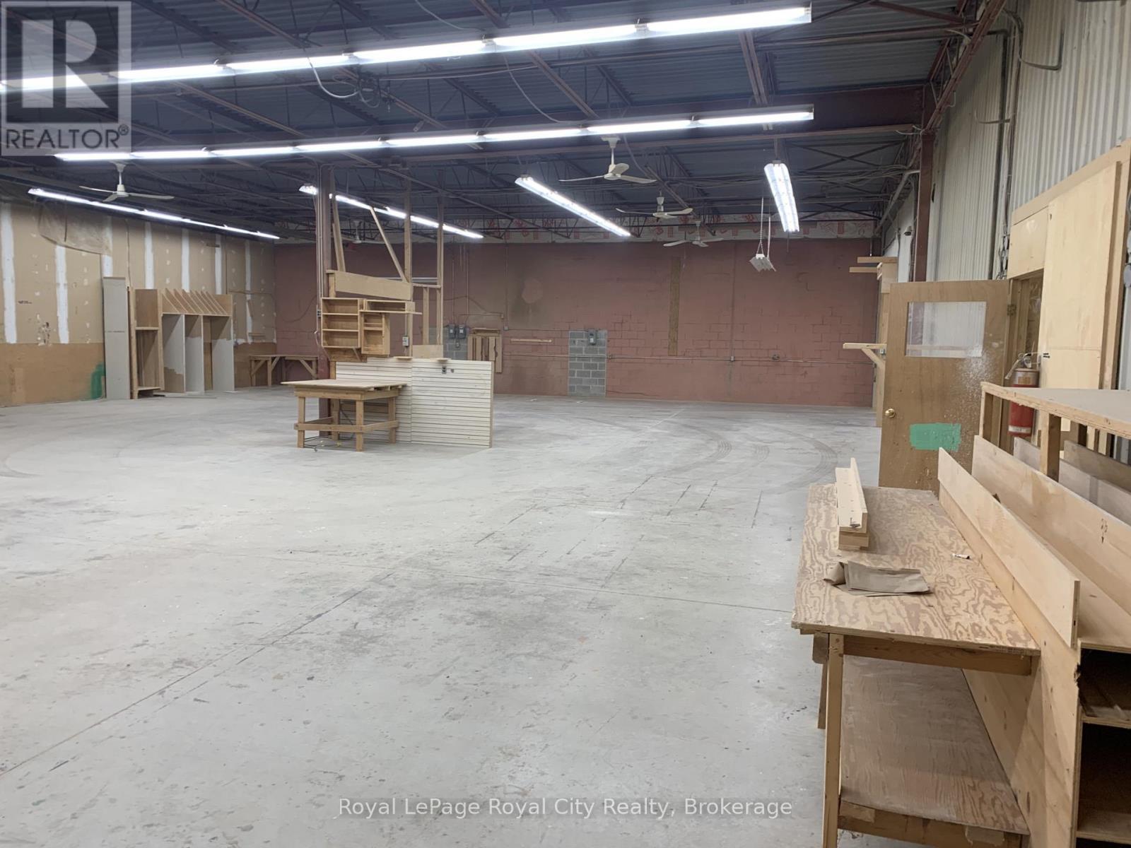 494 Massey Road, Guelph (Willow West/Sugarbush/West Acres), ON