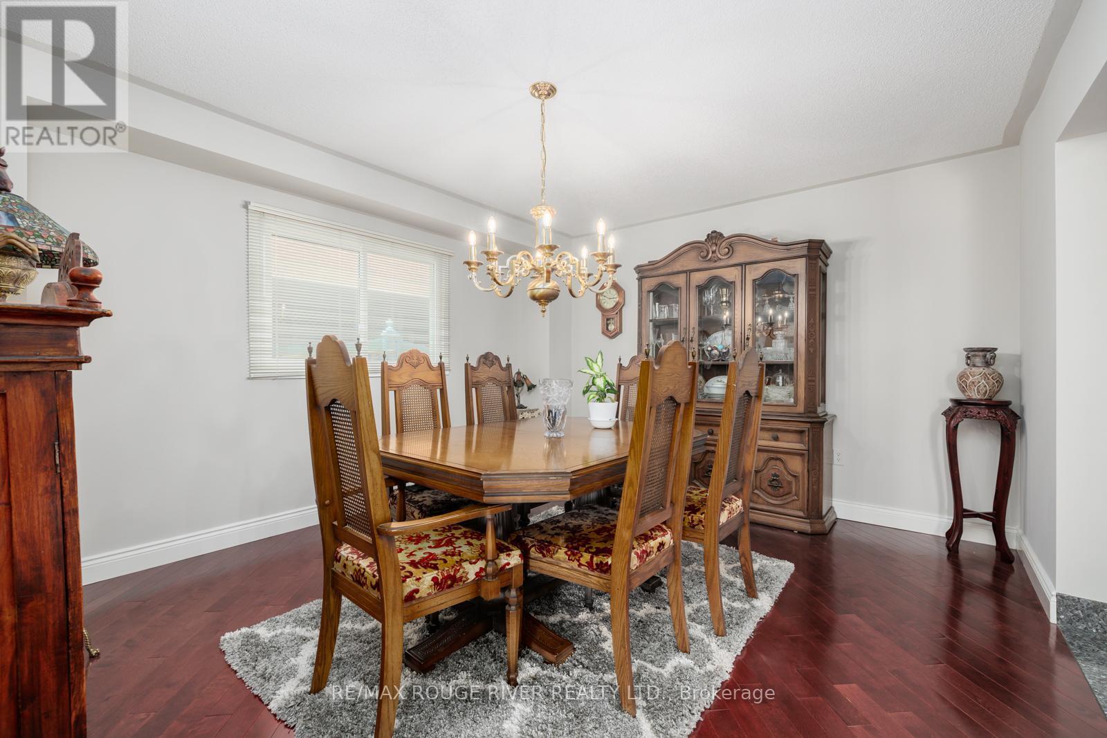 1106 Ridge Valley Drive, Oshawa (Pinecrest), ON - Indoor Photo Showing Dining Room