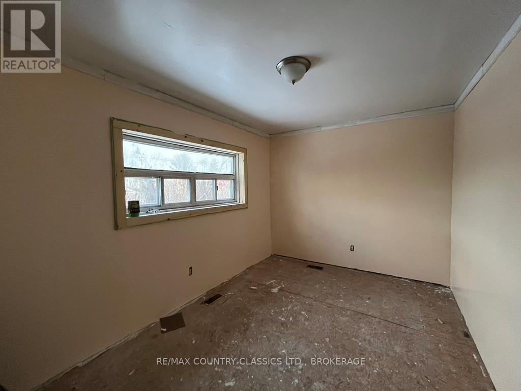 Level 2 - bedroom #2 - 534 B Slate Falls Road, Addington Highlands (Addington Highlands), ON - Indoor Photo Showing Other Room