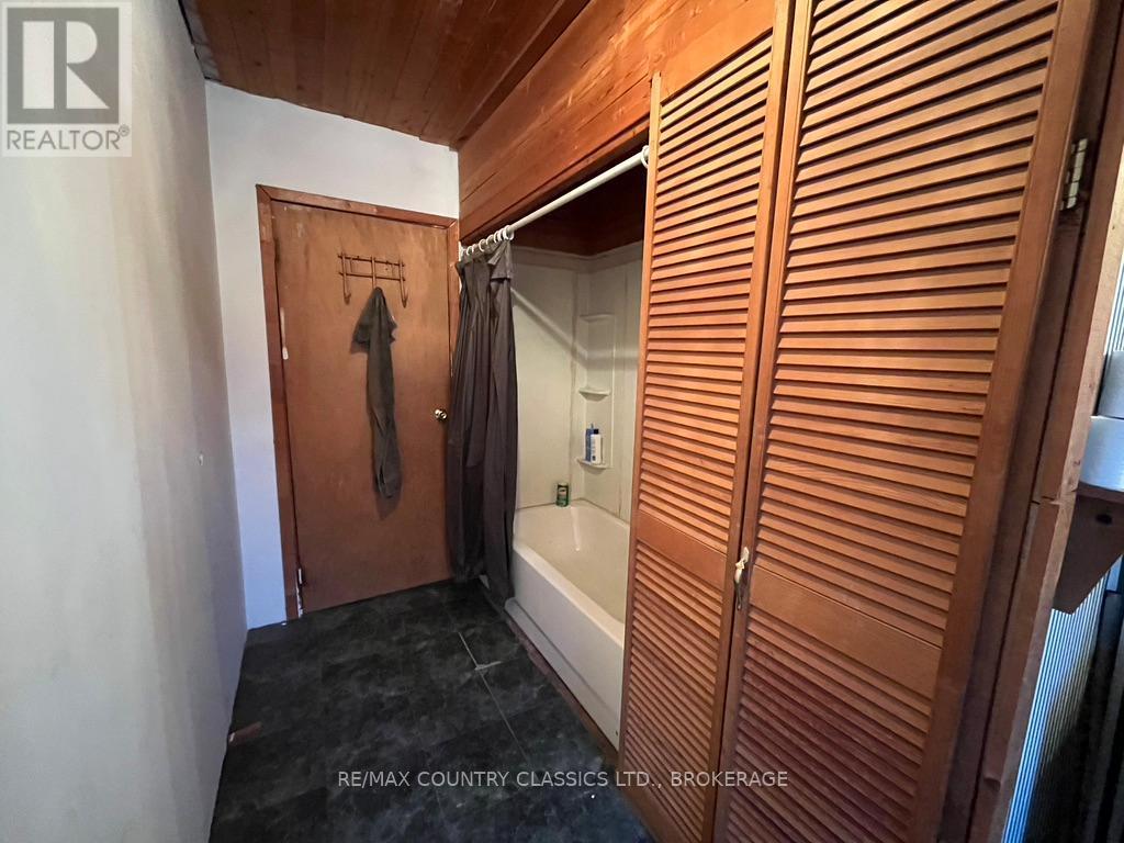 Level 2 - bathroom (4 piece) - 534 B Slate Falls Road, Addington Highlands (Addington Highlands), ON - Indoor Photo Showing Bathroom