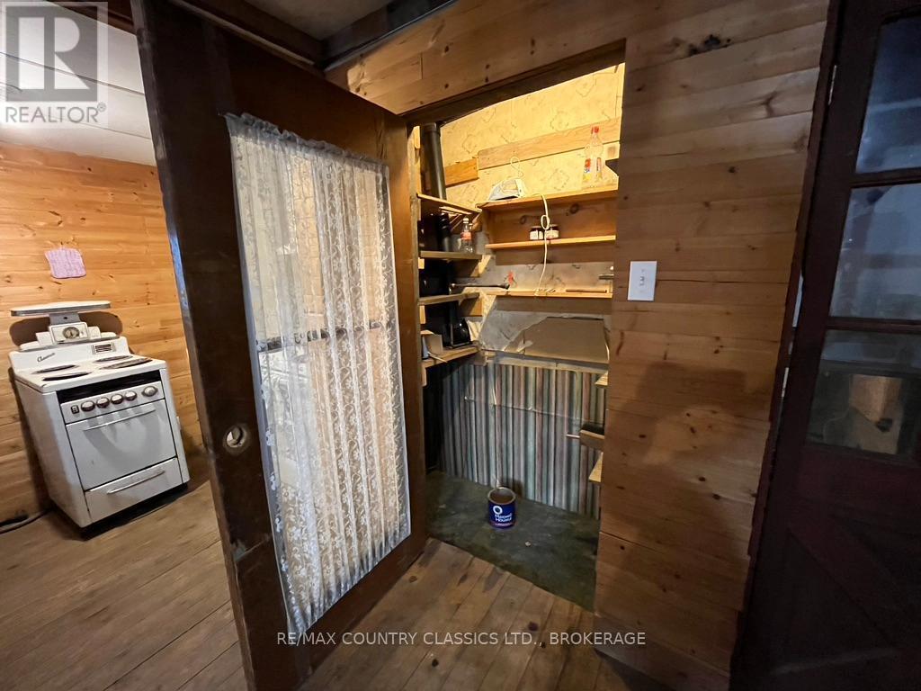 Pantry cupboard - 534 B Slate Falls Road, Addington Highlands (Addington Highlands), ON - Indoor