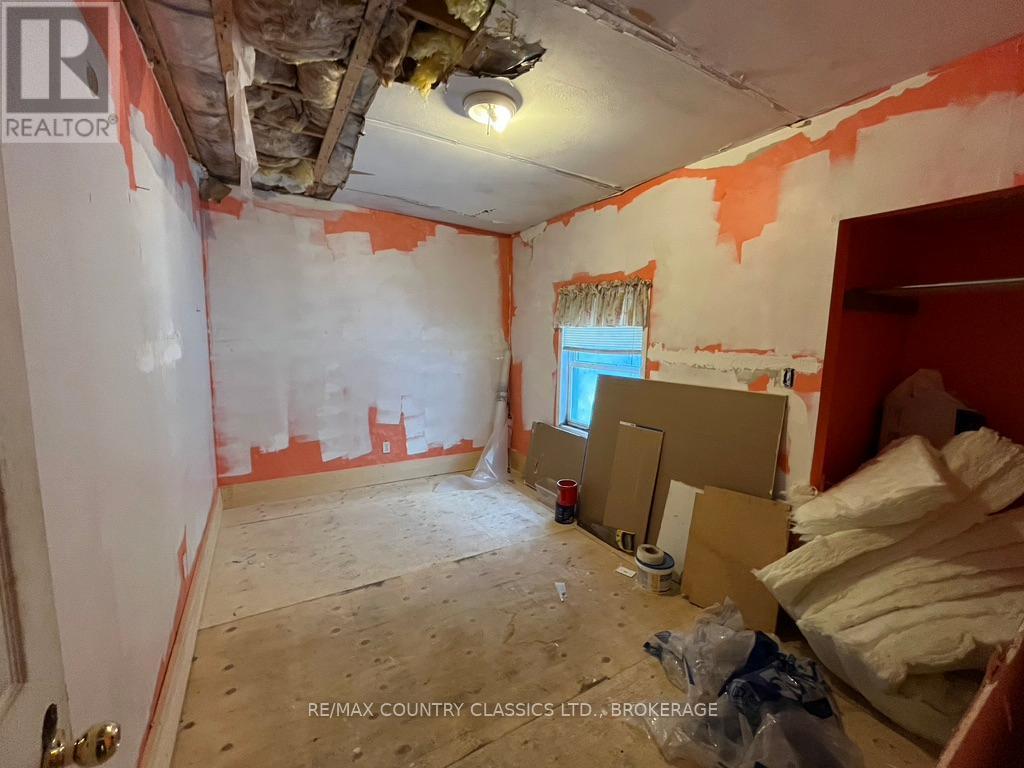 Main level - bedroom - 534 B Slate Falls Road, Addington Highlands (Addington Highlands), ON - Indoor