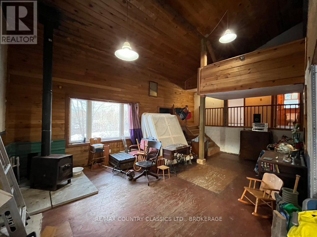 Main level - living room - 534 B Slate Falls Road, Addington Highlands (Addington Highlands), ON - Indoor