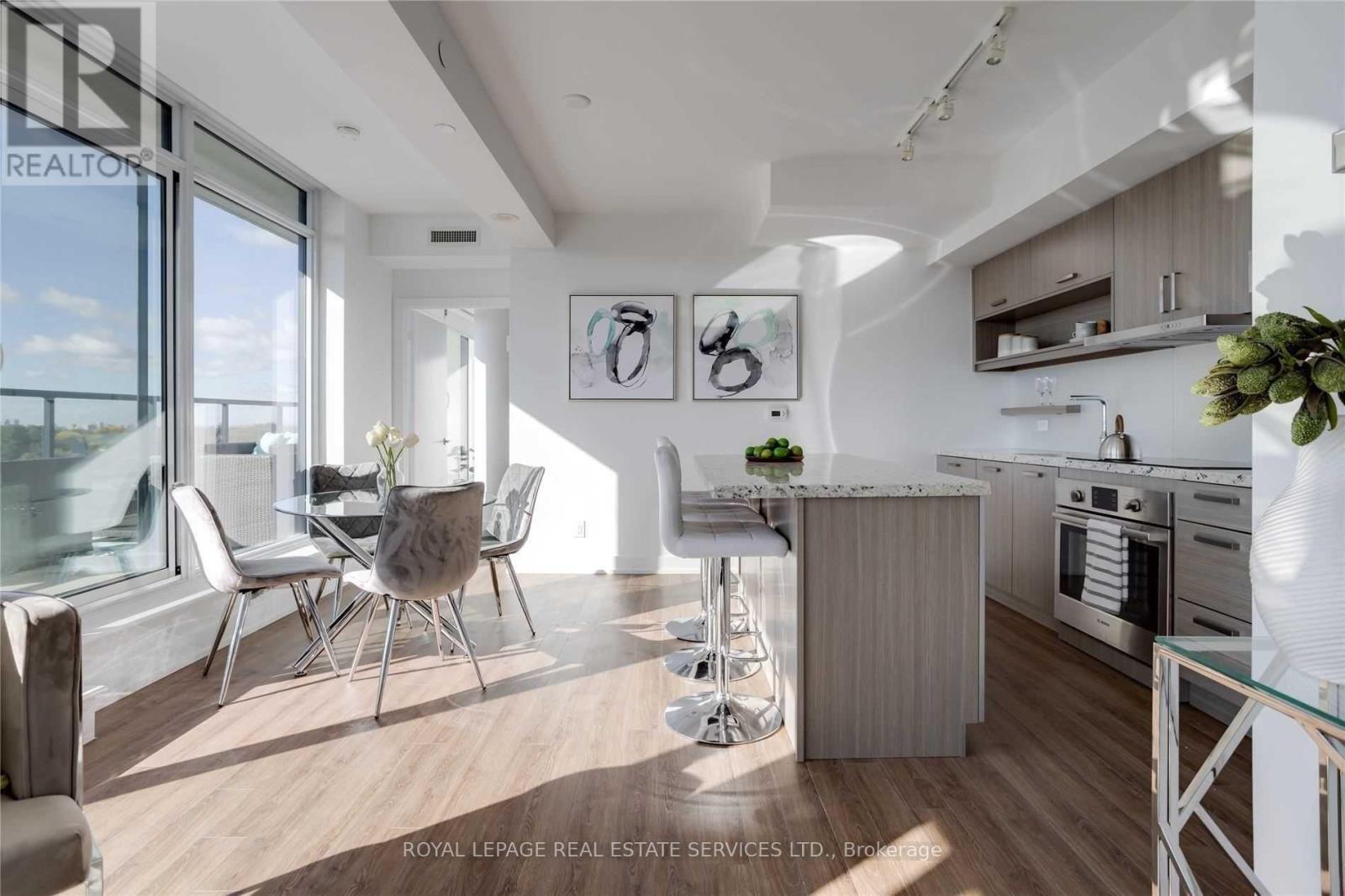 802 - 170 Chiltern Hill Road, Toronto, ON - Indoor