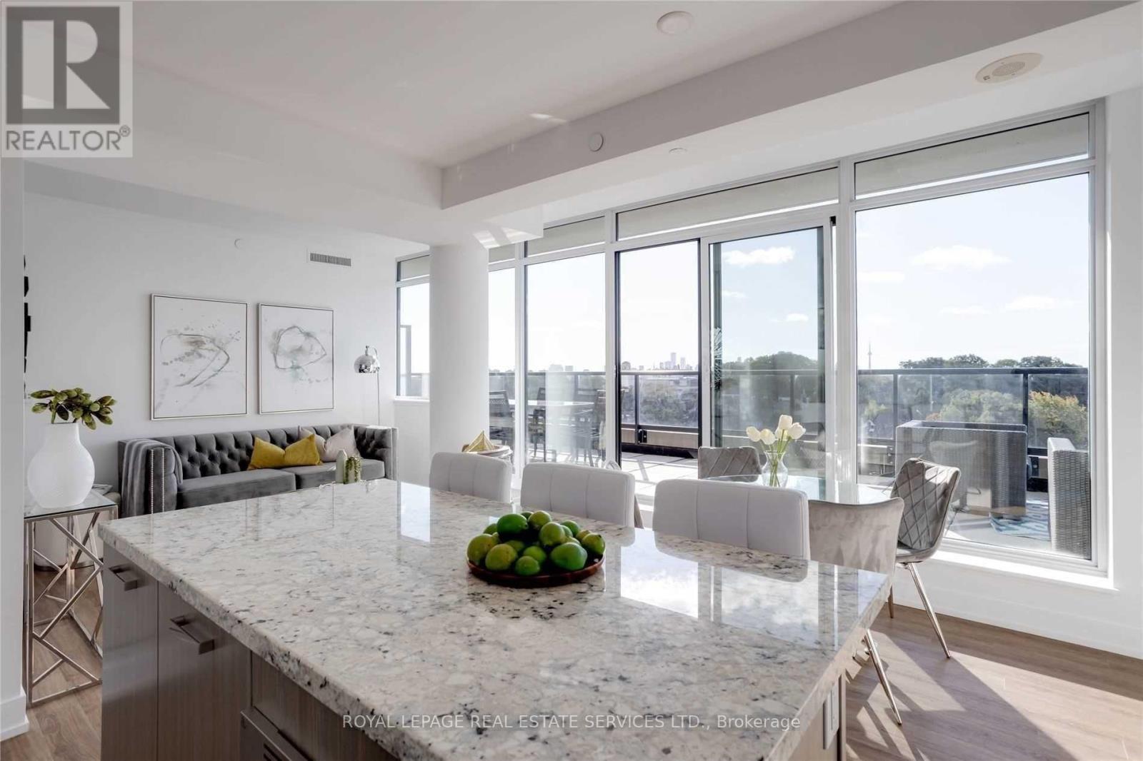 802 - 170 Chiltern Hill Road, Toronto, ON - Indoor