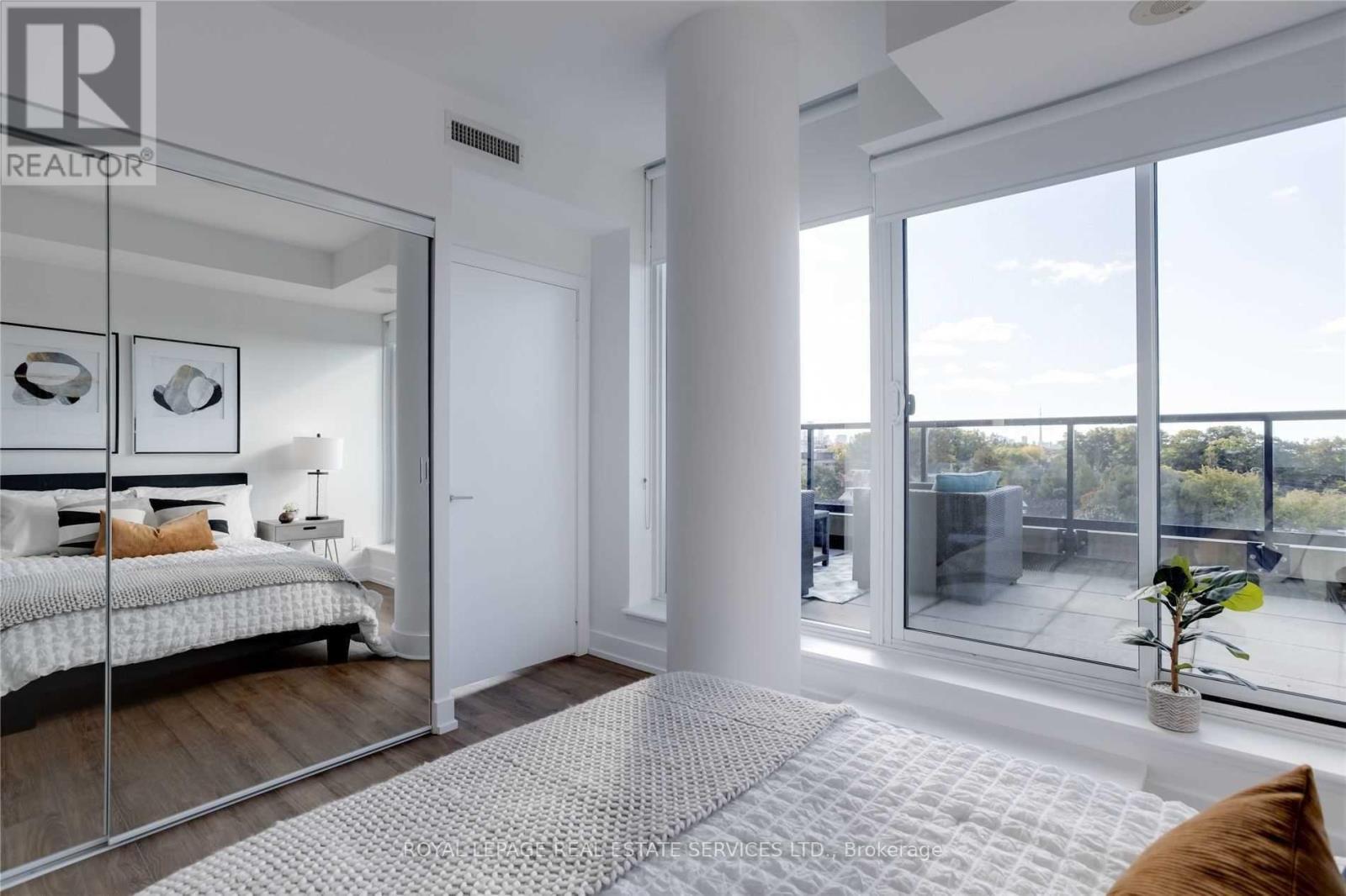 802 - 170 Chiltern Hill Road, Toronto, ON - Indoor Photo Showing Bedroom