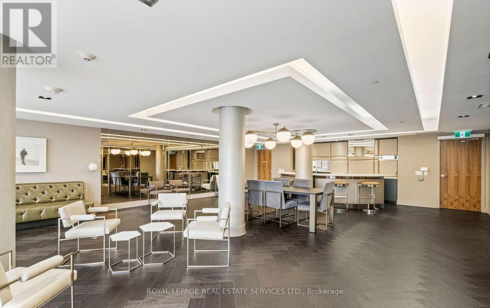 802 - 170 Chiltern Hill Road, Toronto, ON - Indoor