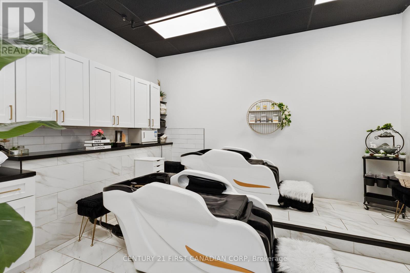 Head Spa Station - 9-972 Hamilton Road, London East (East O), ON