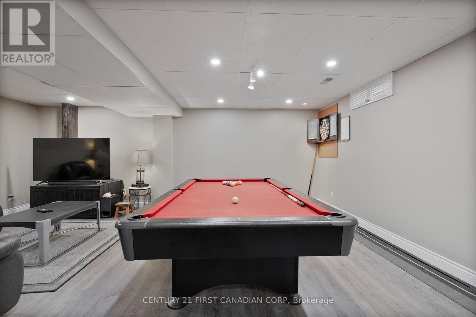 17 Allison Court, Strathroy-Caradoc (Ne), ON - Indoor Photo Showing Other Room