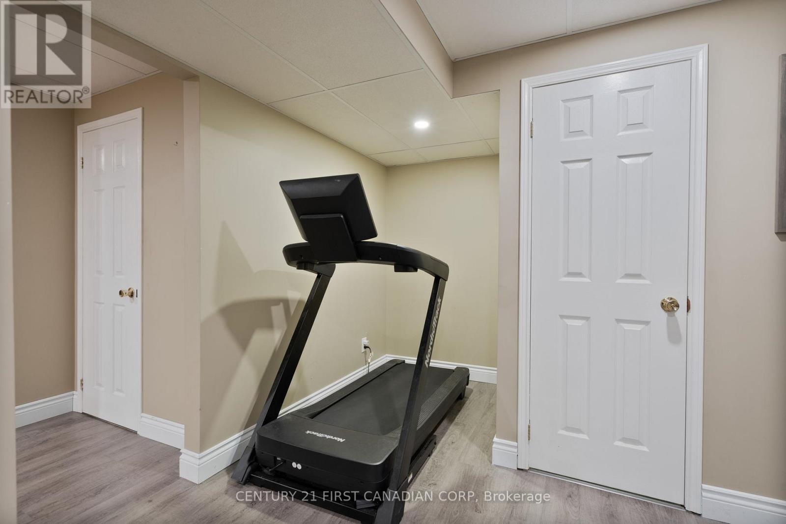 17 Allison Court, Strathroy-Caradoc (Ne), ON - Indoor