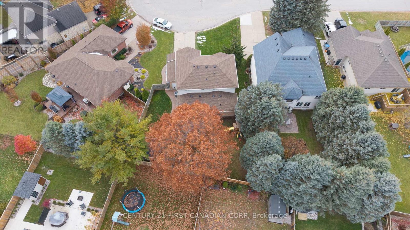 17 Allison Court, Strathroy-Caradoc (Ne), ON - Outdoor With View