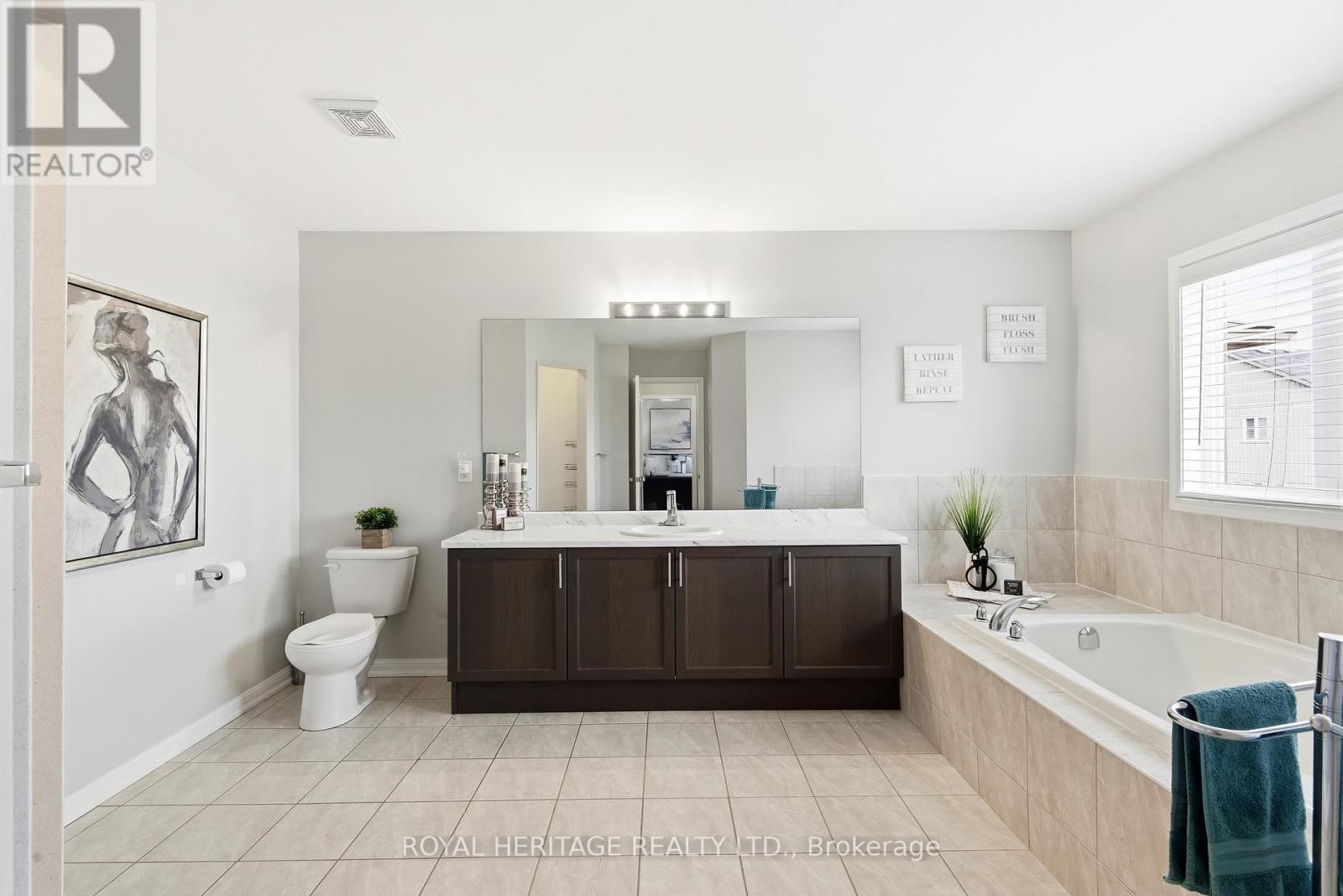 7 Sunderland Meadows Drive, Brock, ON - Indoor Photo Showing Bathroom
