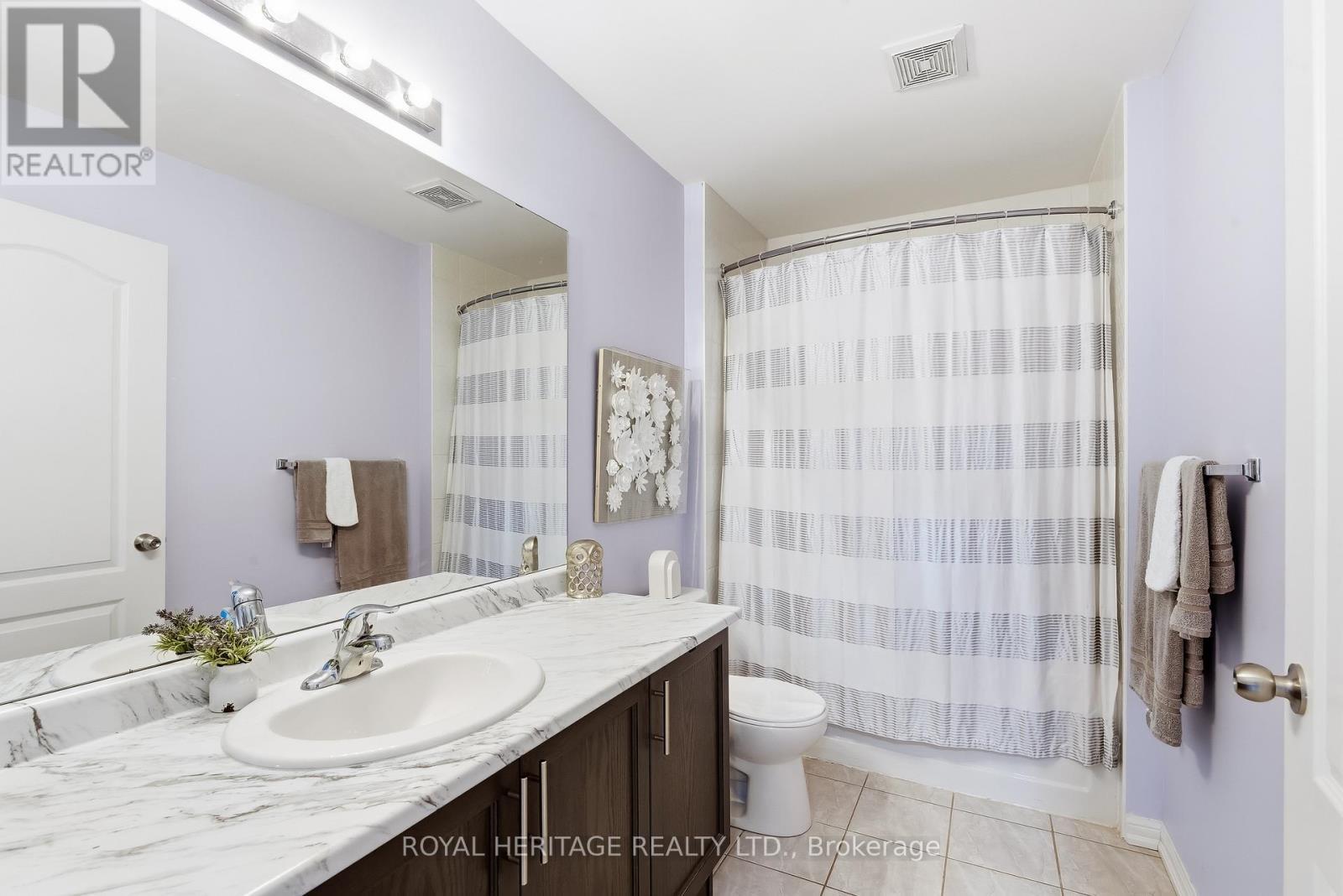 7 Sunderland Meadows Drive, Brock, ON - Indoor Photo Showing Bathroom