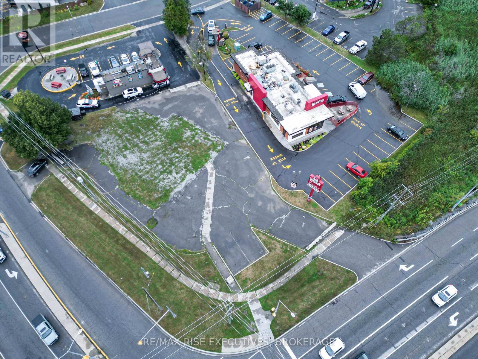 45 Dalton Avenue, Kingston (East Of Sir John A. Blvd), ON