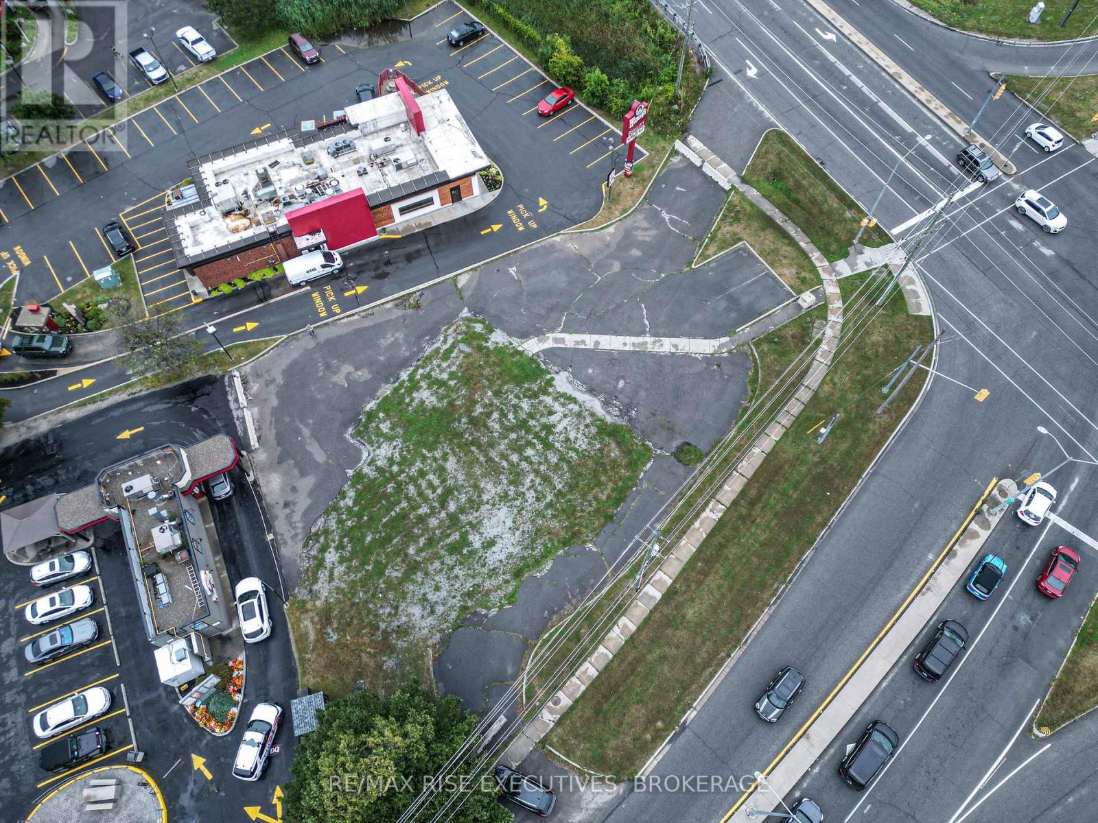 45 Dalton Avenue, Kingston (East Of Sir John A. Blvd), ON