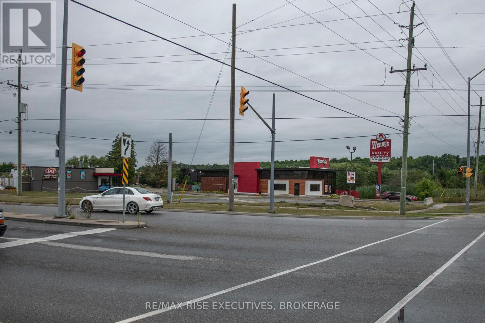 45 Dalton Avenue, Kingston (East Of Sir John A. Blvd), ON