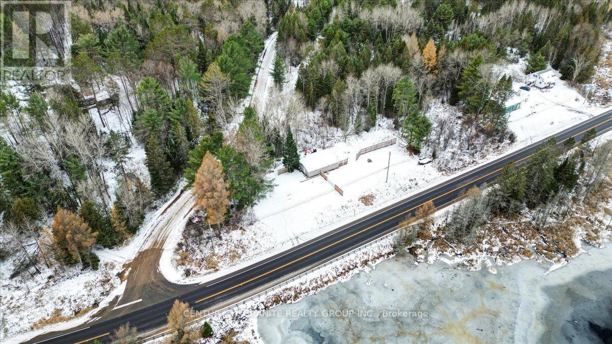 1725 Loop Road, Highlands East (Monmouth), ON