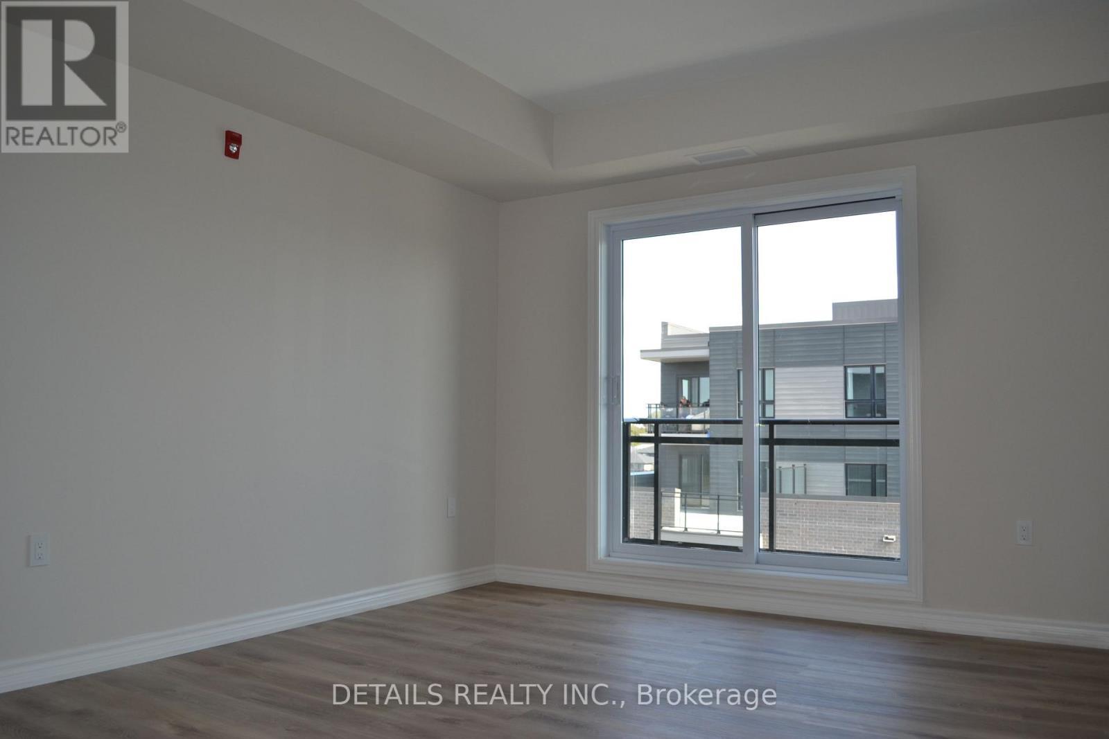 604 - 397 Codd'S Road, Ottawa, ON - Indoor Photo Showing Other Room