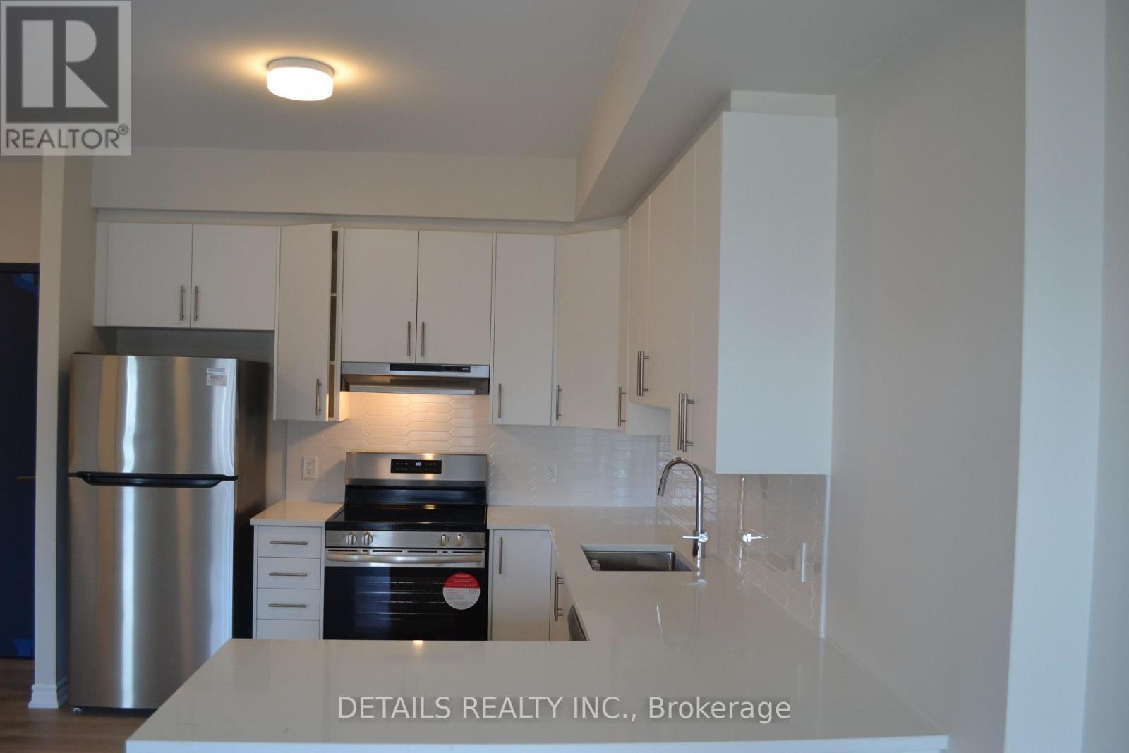 604 - 397 Codd'S Road, Ottawa, ON - Indoor Photo Showing Kitchen
