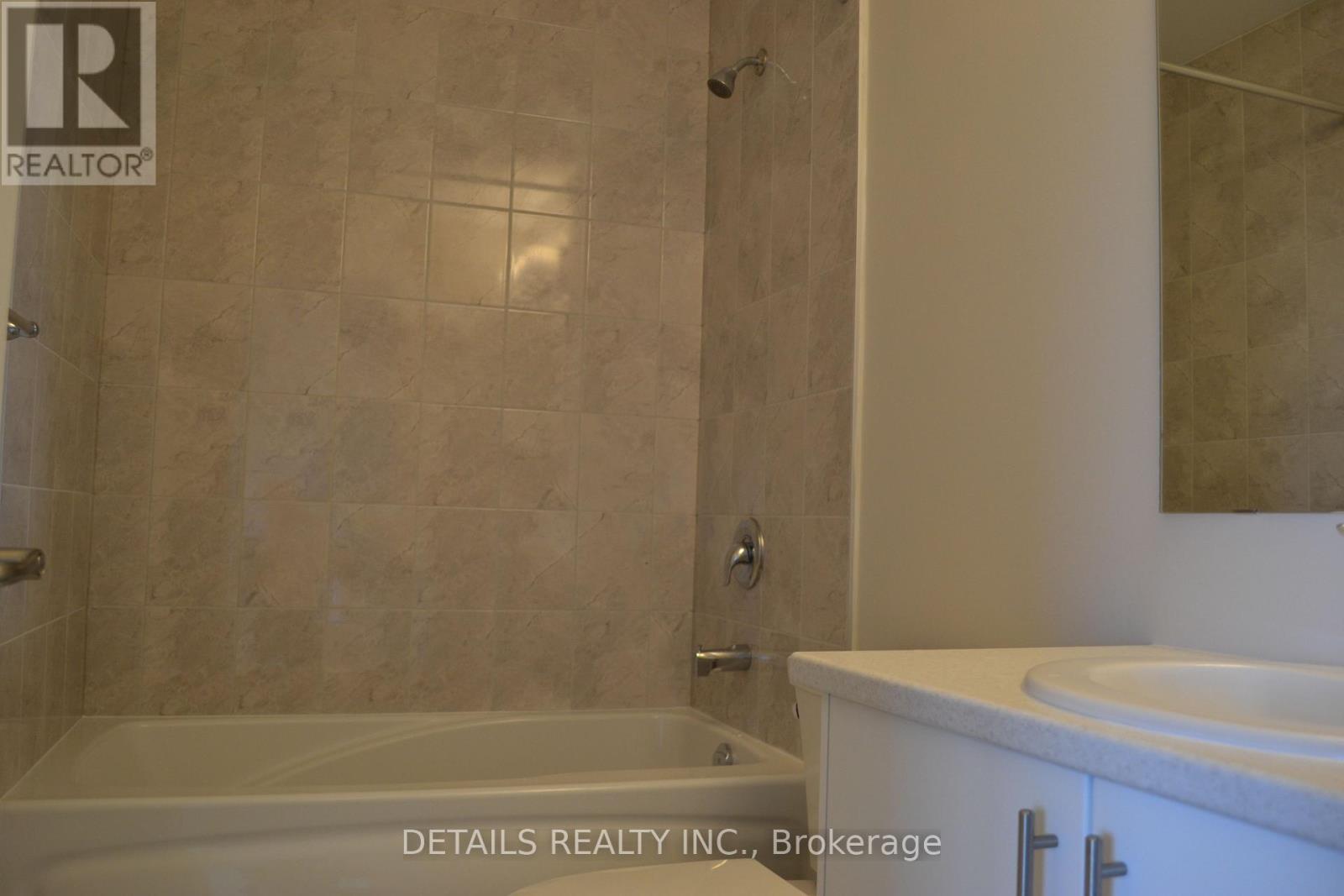 604 - 397 Codd'S Road, Ottawa, ON - Indoor Photo Showing Bathroom