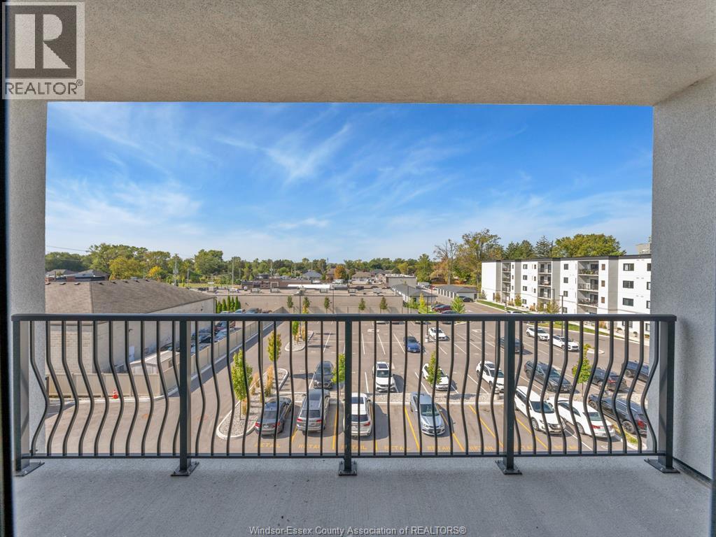 3817 Howard Avenue Unit# 419, Windsor, ON - Outdoor With Balcony