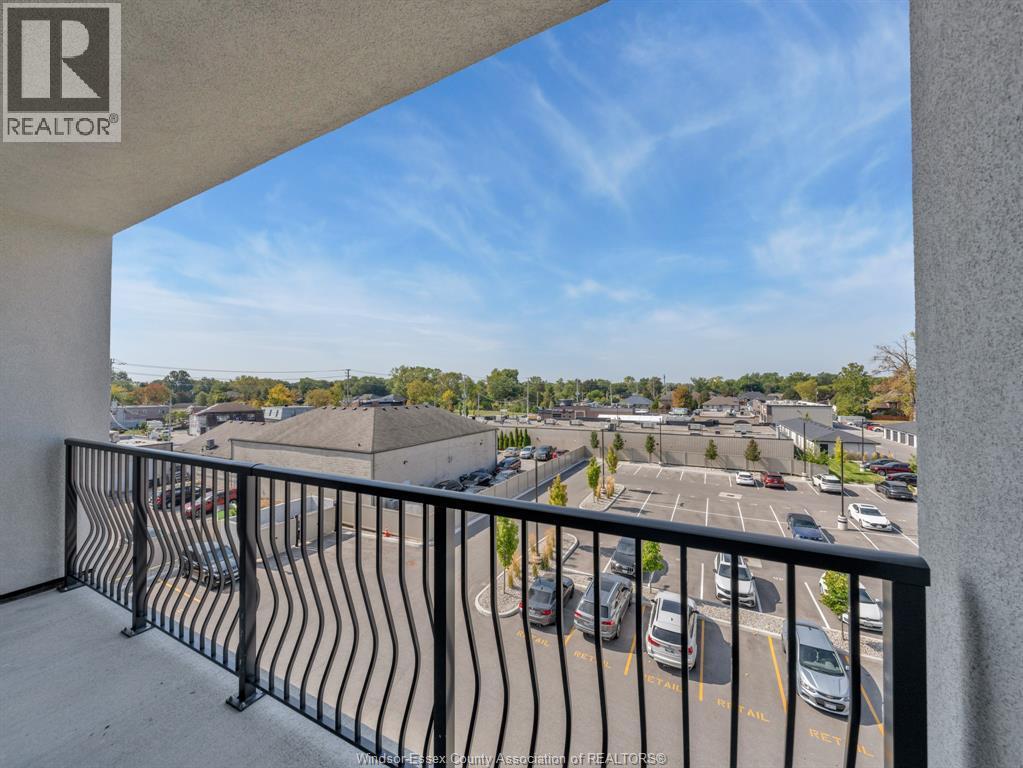 3817 Howard Avenue Unit# 419, Windsor, ON - Outdoor With Balcony