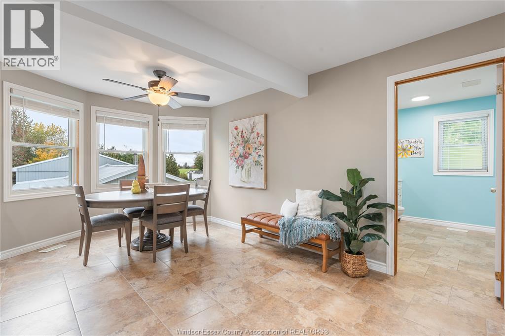 215 County Rd 34 West, Cottam, ON - Indoor Photo Showing Dining Room