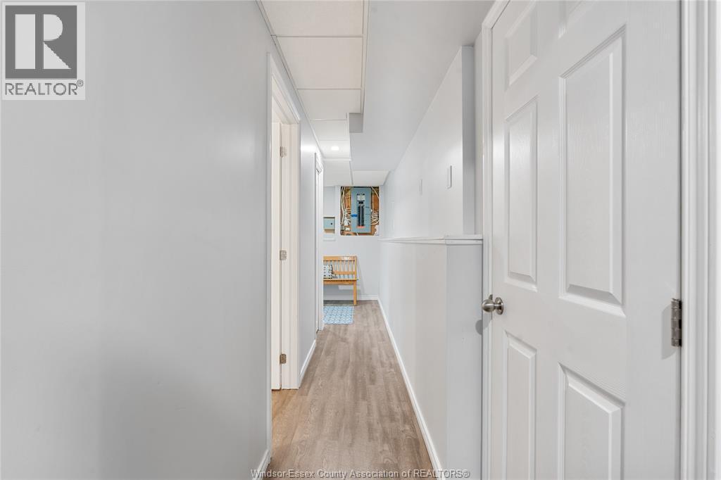 215 County Rd 34 West, Cottam, ON - Indoor Photo Showing Other Room