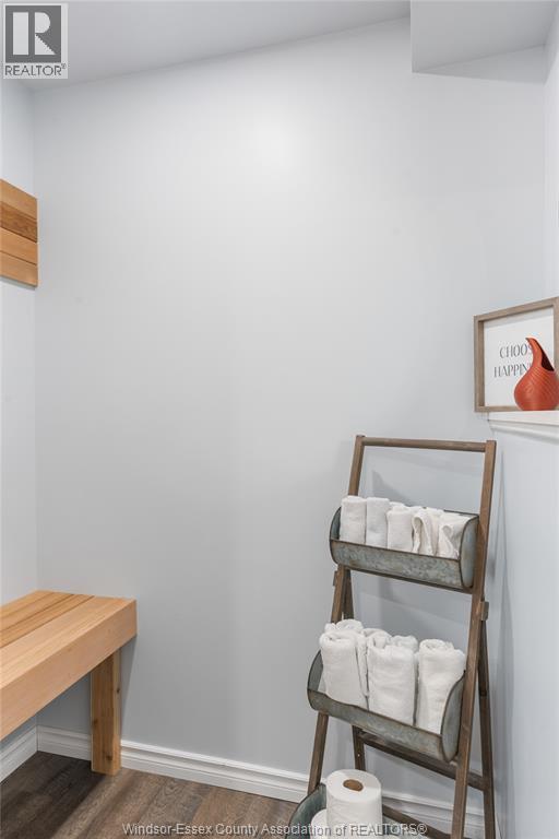 215 County Rd 34 West, Cottam, ON - Indoor