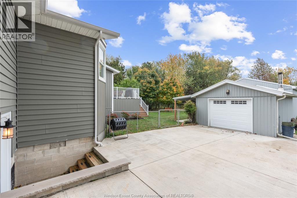 215 County Rd 34 West, Cottam, ON - Outdoor With Exterior