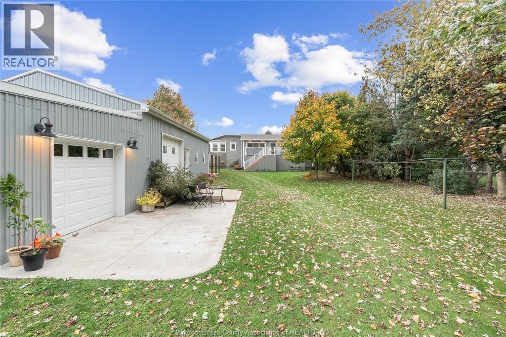 215 County Rd 34 West, Cottam, ON - Outdoor