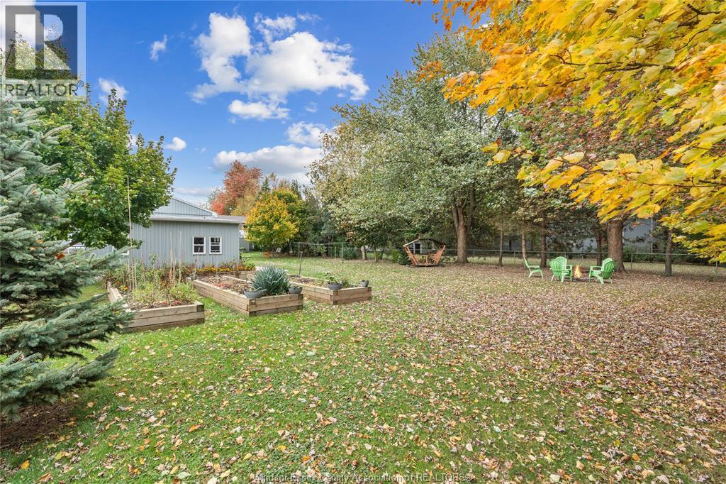 215 County Rd 34 West, Cottam, ON - Outdoor